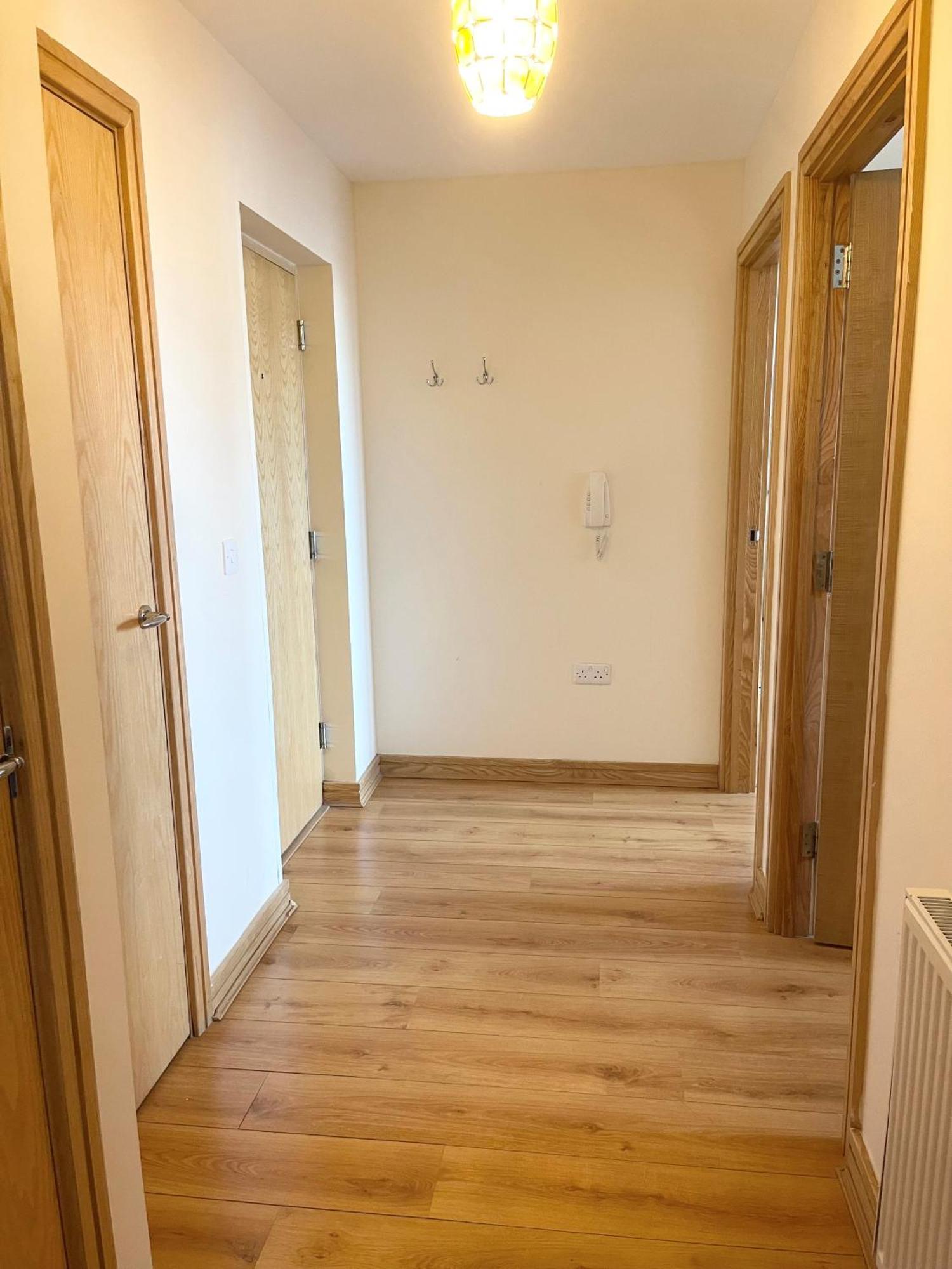 Blue Sky Apartments@Guildford Town Centre Экстерьер фото