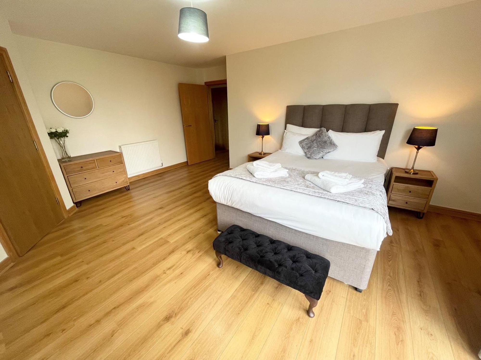 Blue Sky Apartments@Guildford Town Centre Экстерьер фото