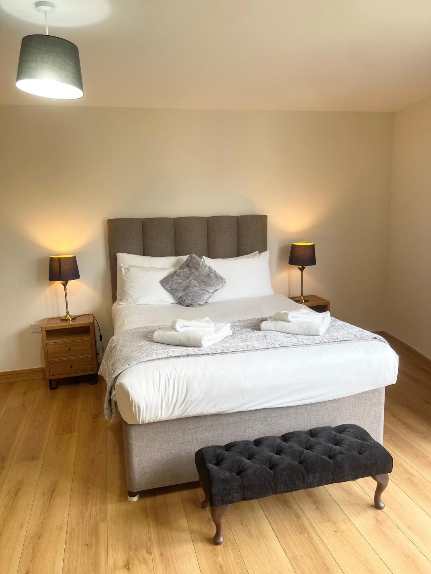 Blue Sky Apartments@Guildford Town Centre Экстерьер фото